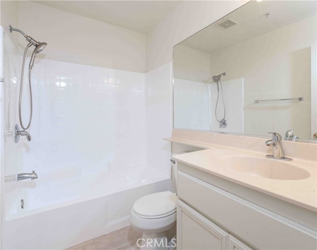 MLS #OC25263837 image #22