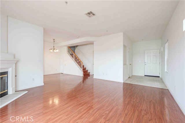 MLS #OC25263837 image #6