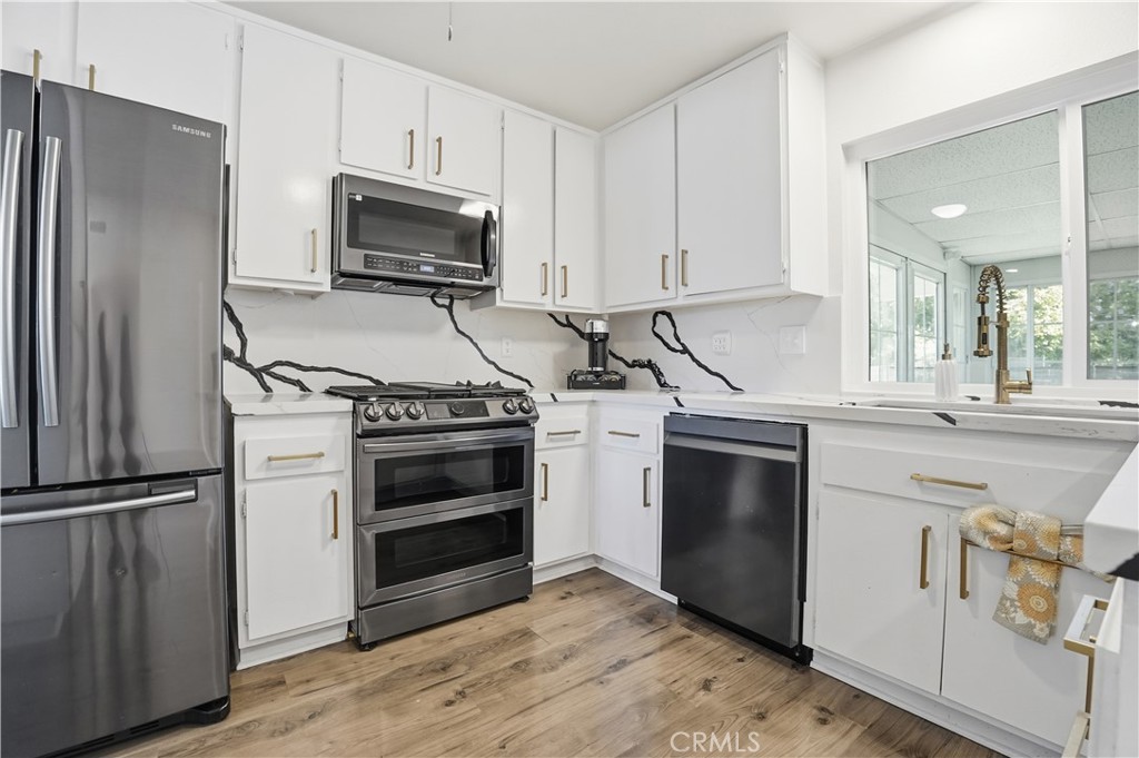 MLS #OC25263861 image #15