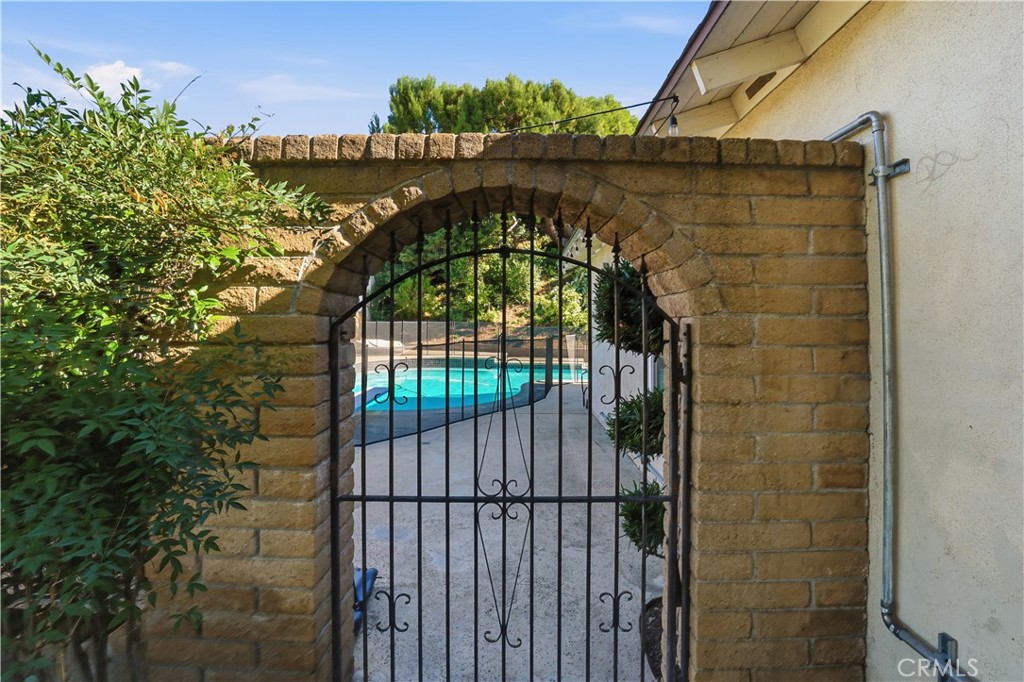 MLS #OC25263861 image #6