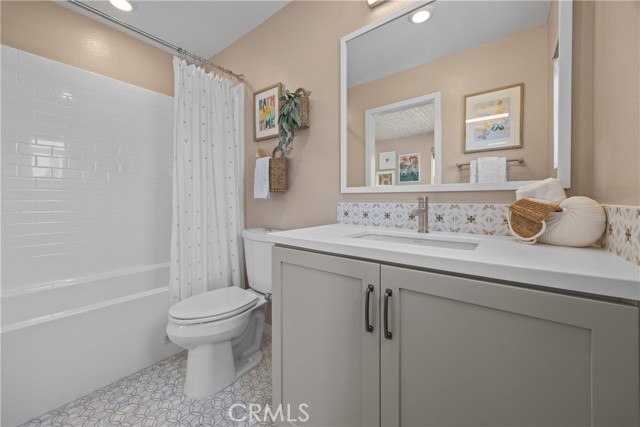 MLS #OC25263880 image #9