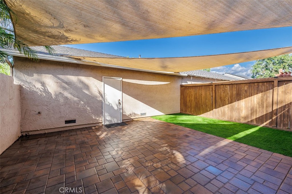 MLS #OC25263886 image #24