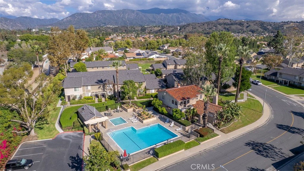 MLS #OC25263886 image #31