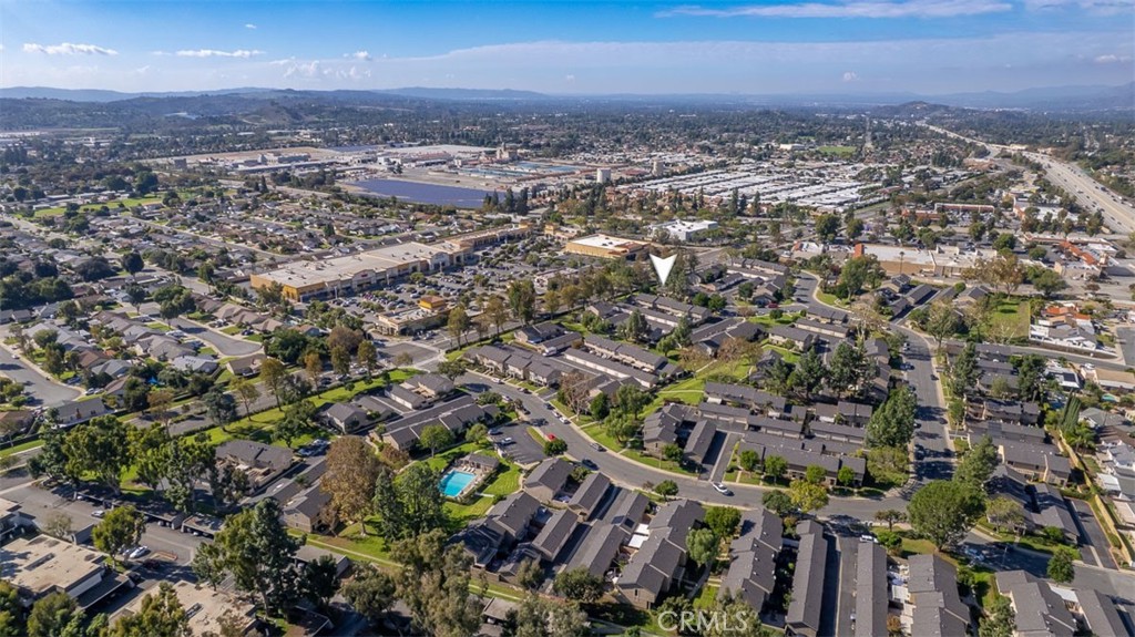 MLS #OC25263886 image #36