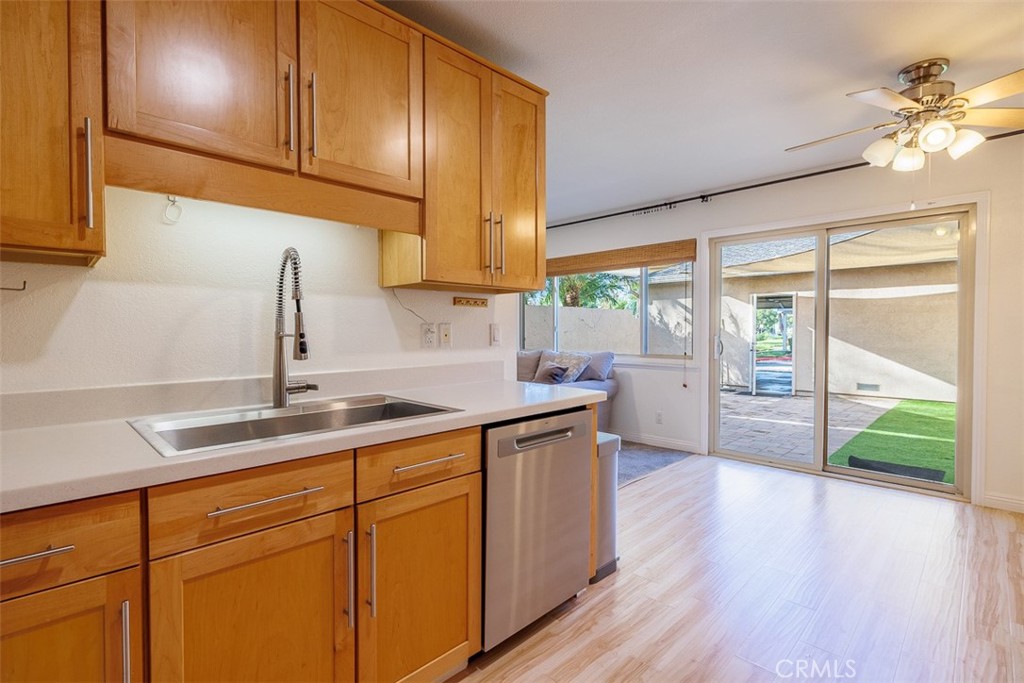 MLS #OC25263886 image #6