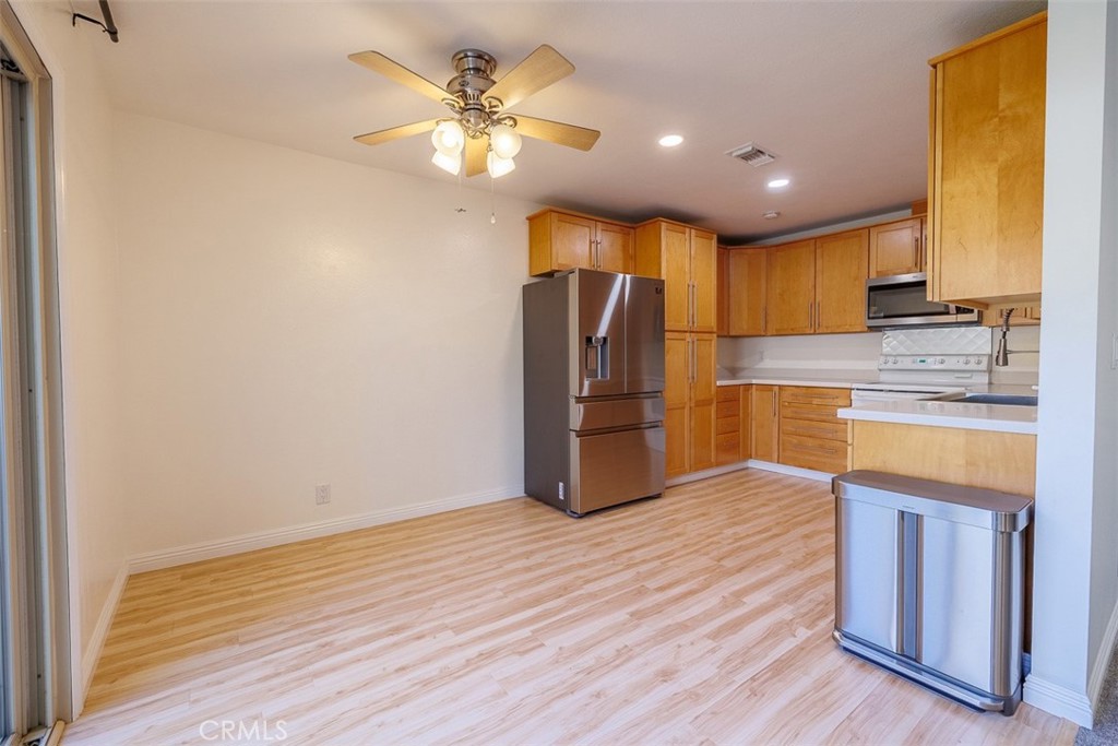 MLS #OC25263886 image #9