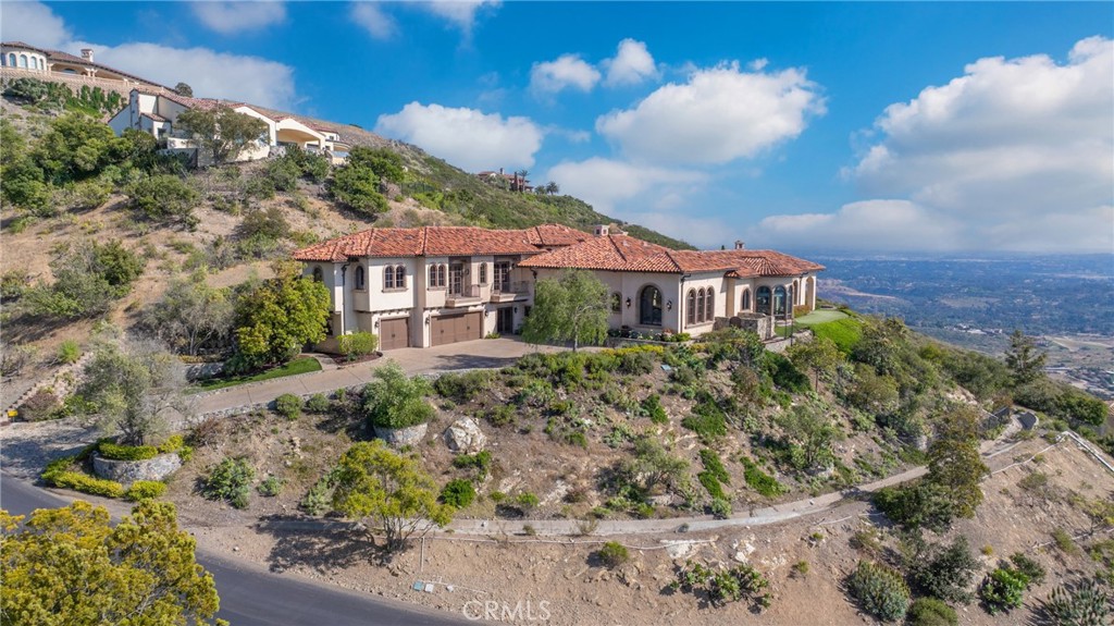 MLS #OC25263899 image #11