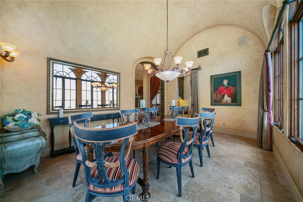 MLS #OC25263899 image #20