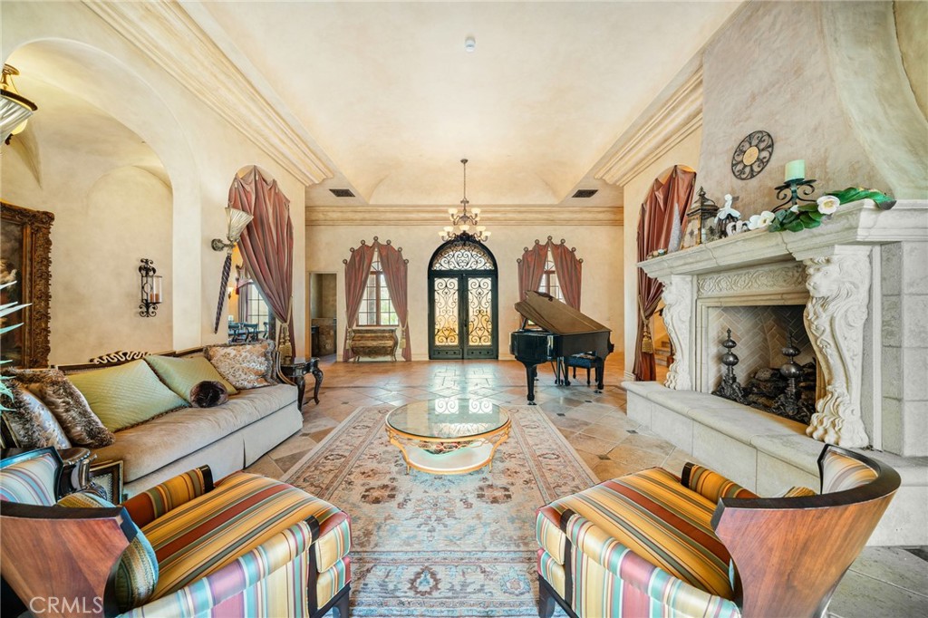 MLS #OC25263899 image #42