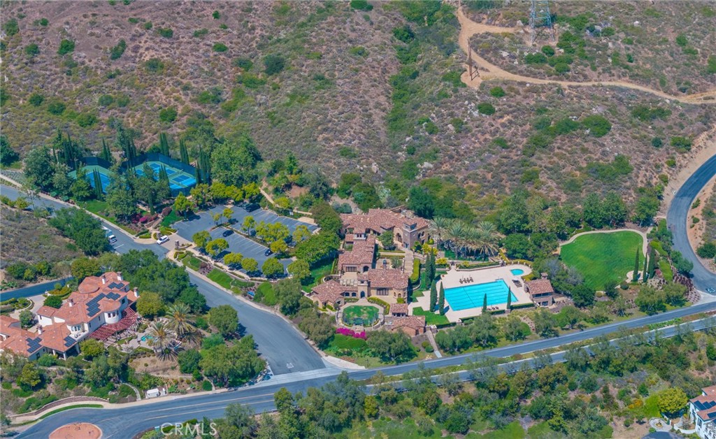 MLS #OC25263899 image #5