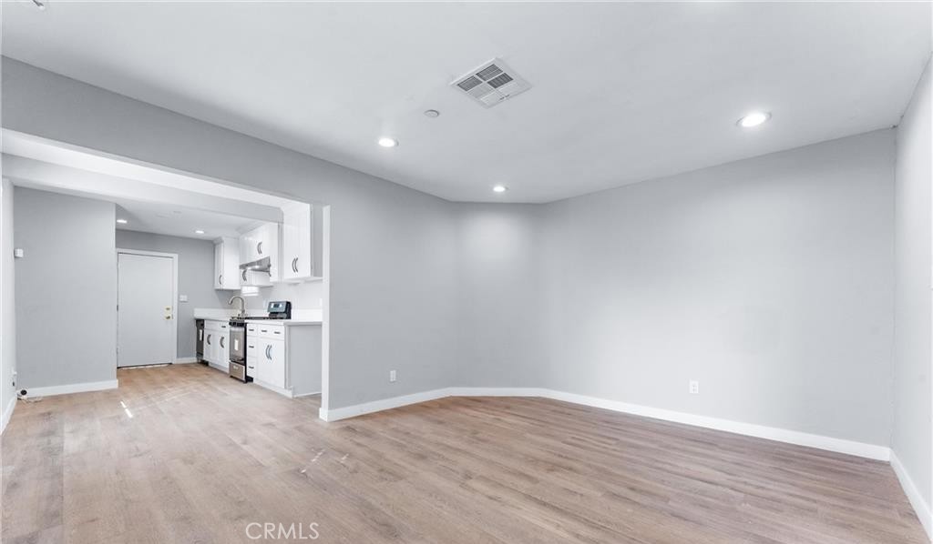 MLS #OC25263915 image #13