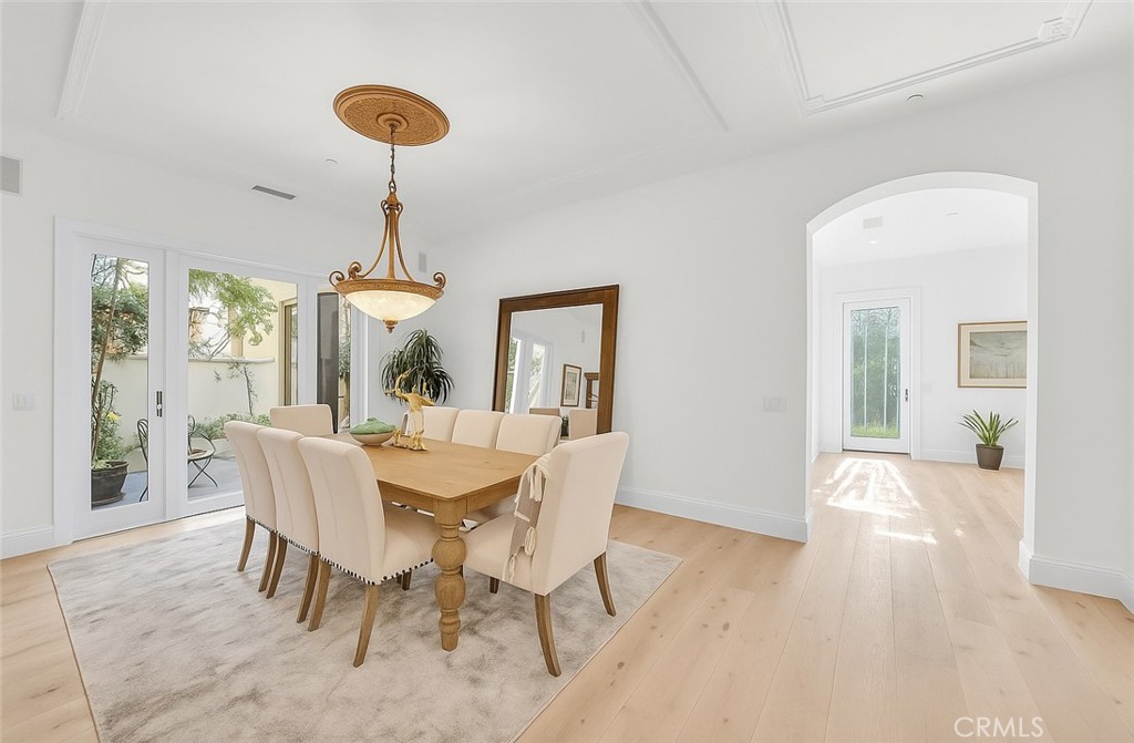 MLS #OC25263952 image #13