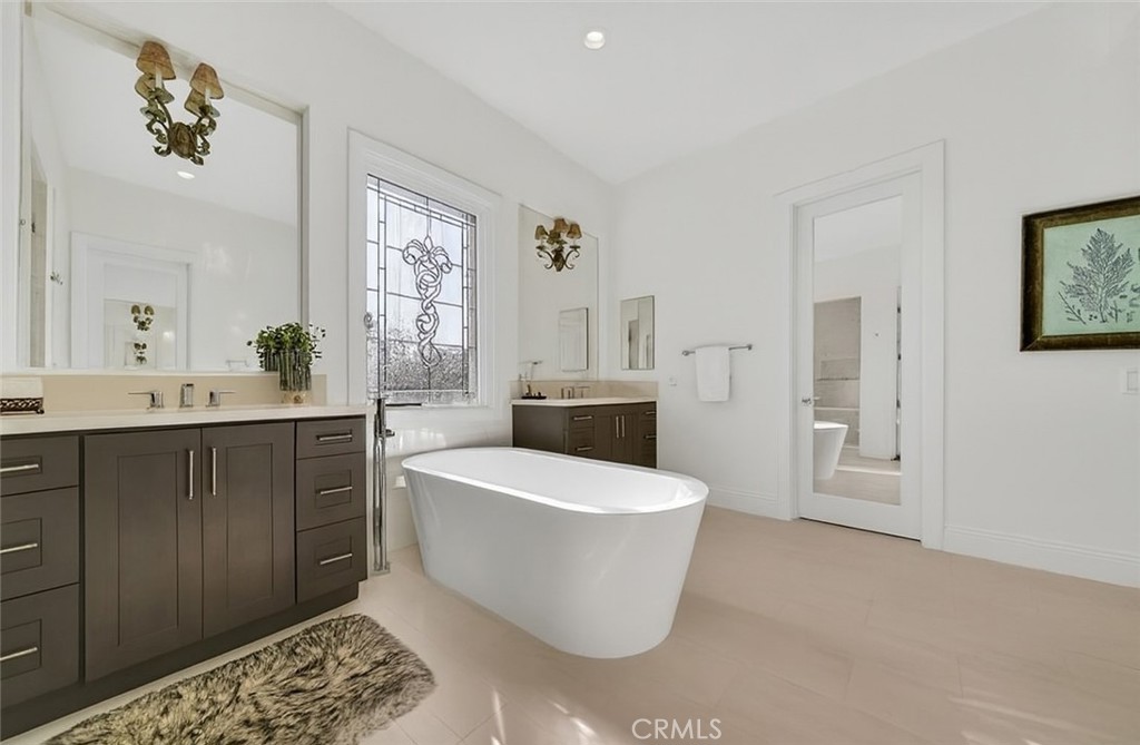 MLS #OC25263952 image #39