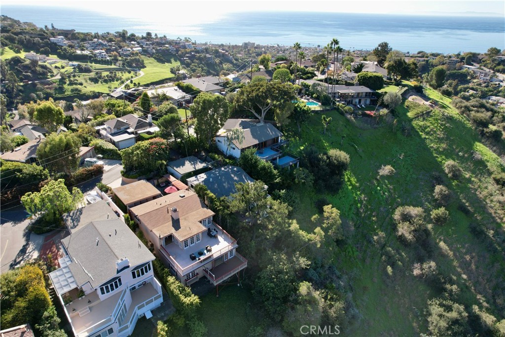 MLS #OC25263981 image #2