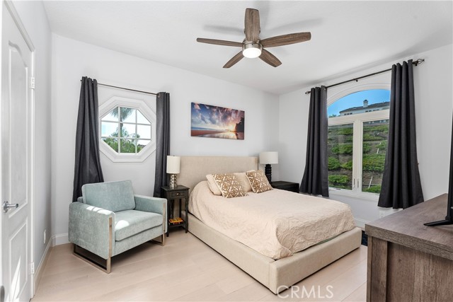 MLS #OC25264009 image #32