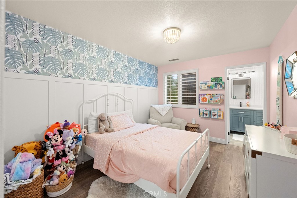 MLS #OC25264021 image #19