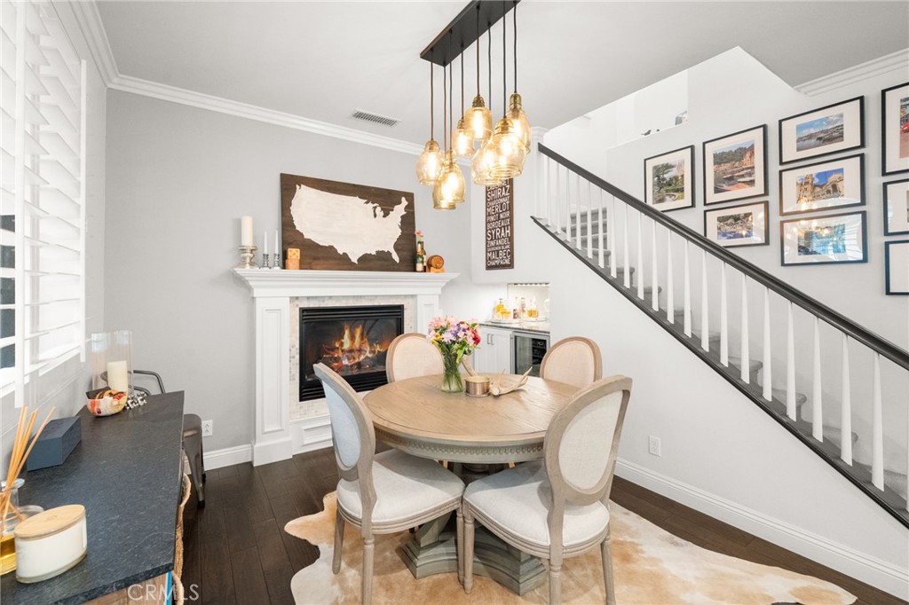 MLS #OC25264021 image #2