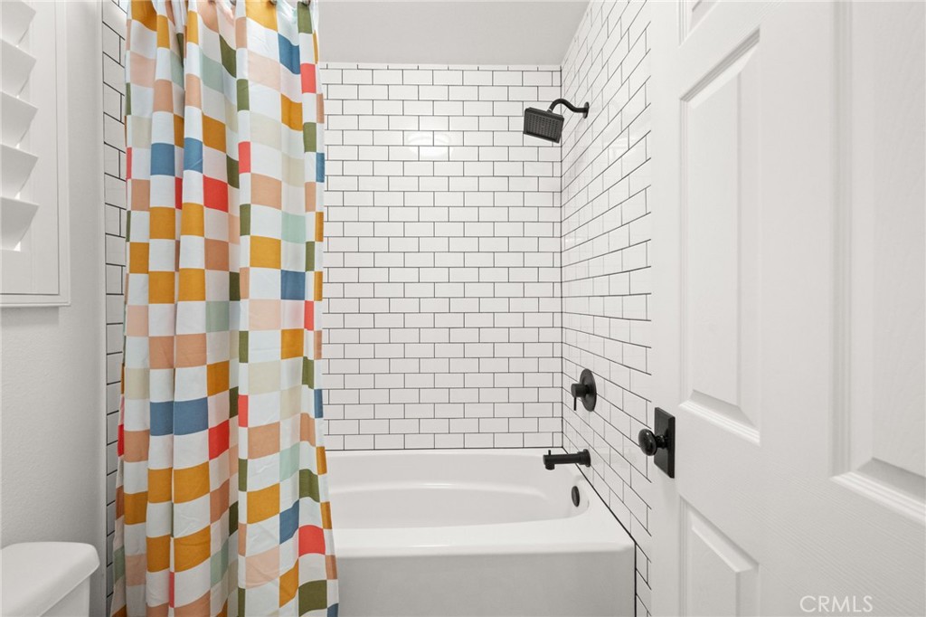 MLS #OC25264021 image #23