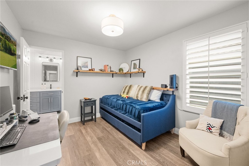 MLS #OC25264021 image #25