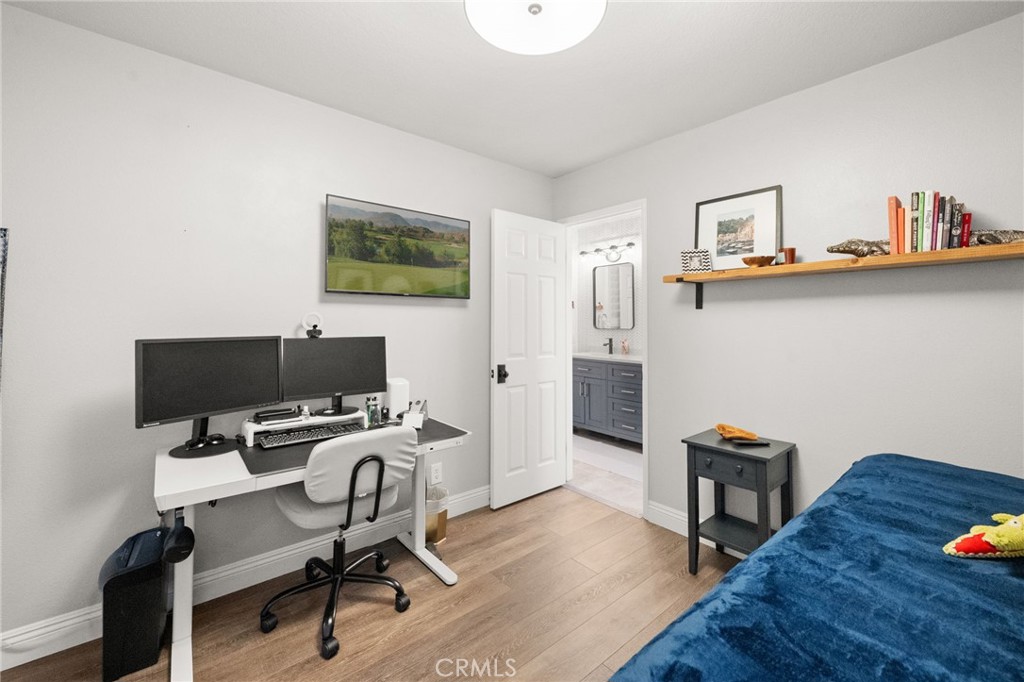 MLS #OC25264021 image #26