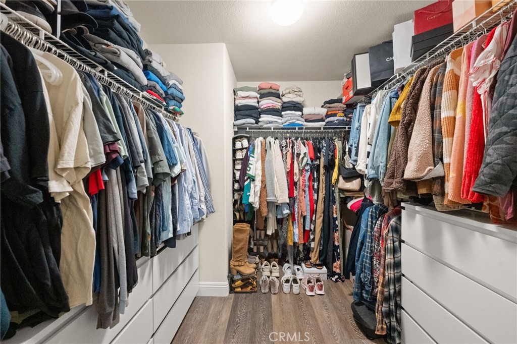 MLS #OC25264021 image #32