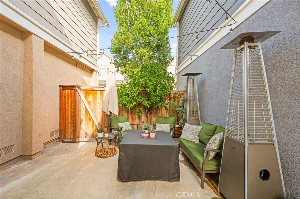 MLS #OC25264021 image #40