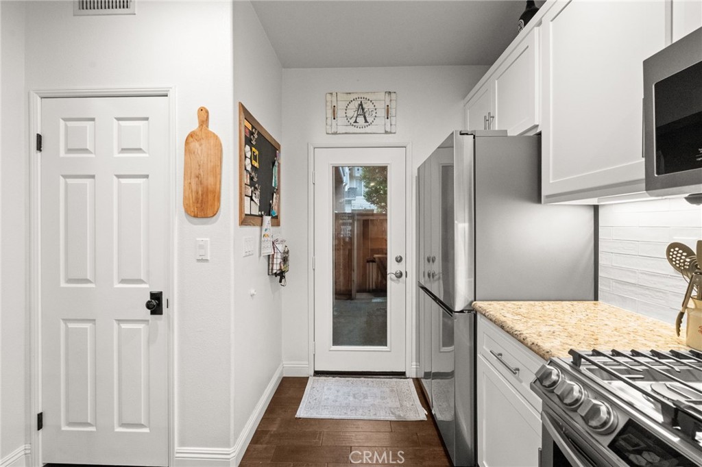 MLS #OC25264021 image #8