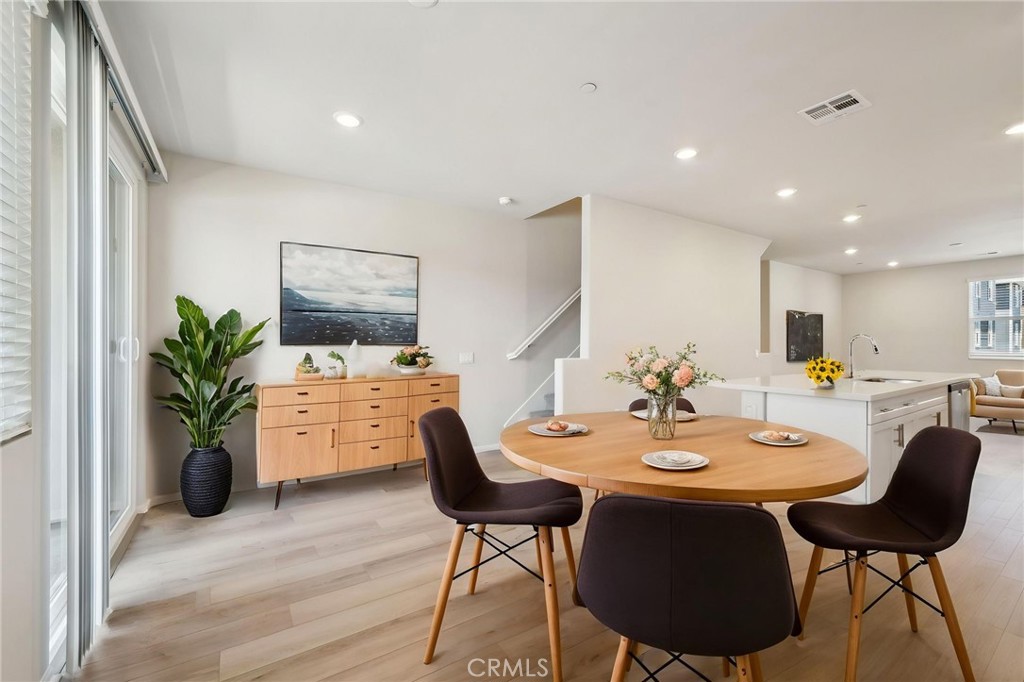 MLS #OC25264031 image #11