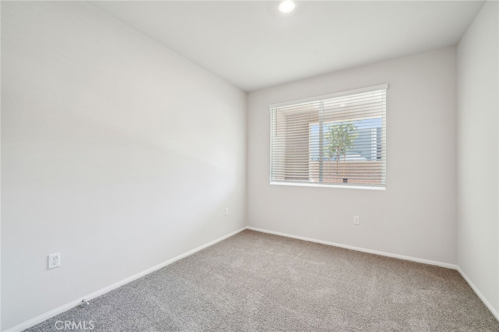 MLS #OC25264031 image #17