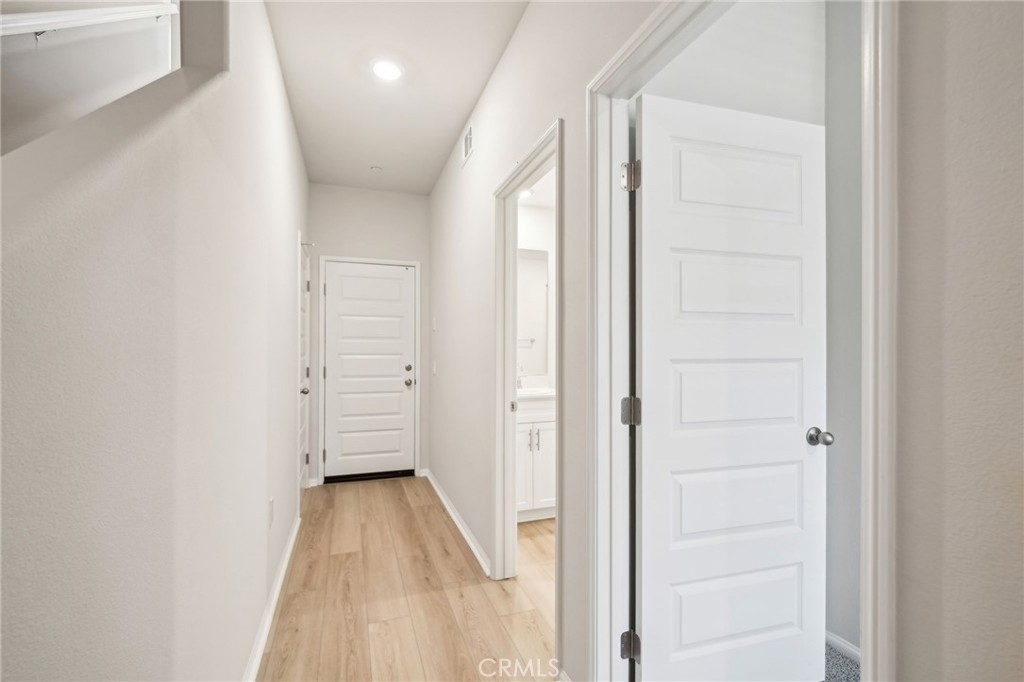 MLS #OC25264031 image #4