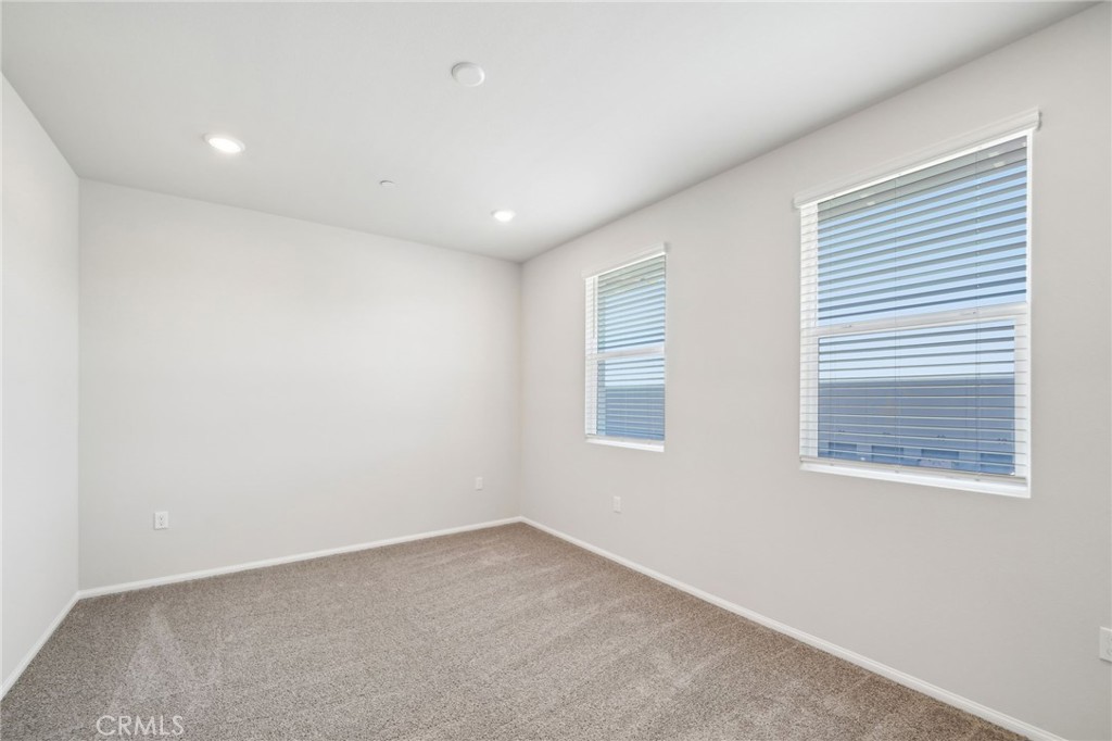 MLS #OC25264031 image #40