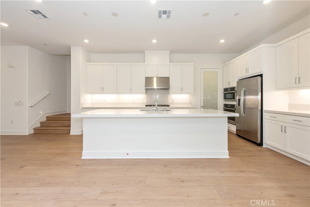 MLS #OC25264036 image #4