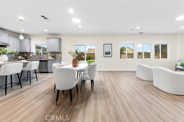 MLS #OC25264113 image #9