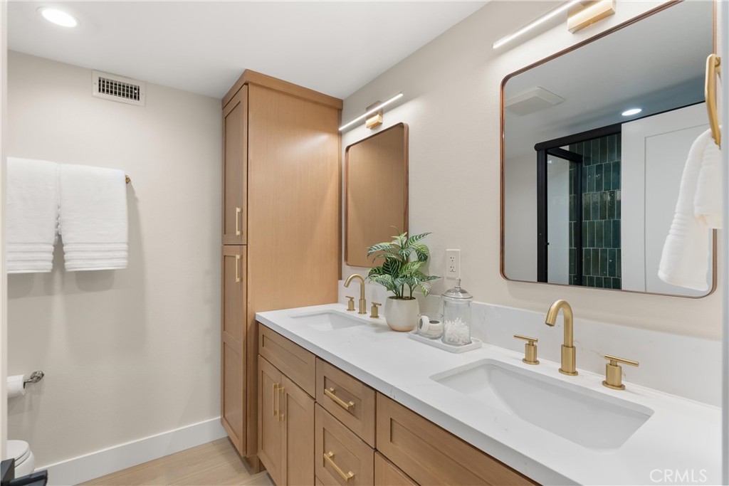 MLS #OC25264154 image #18