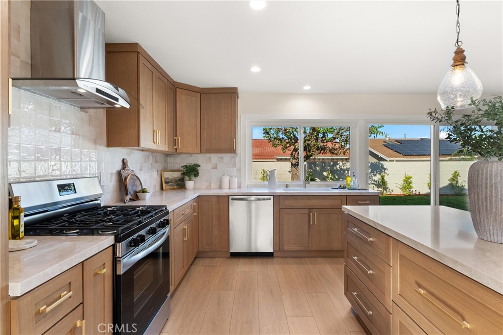 MLS #OC25264154 image #28