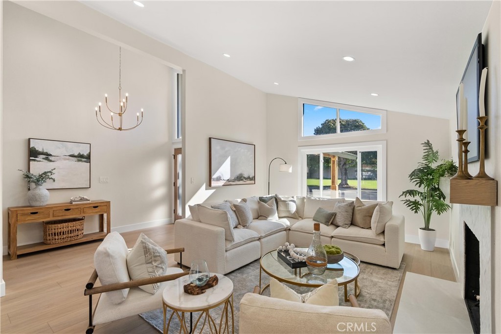 MLS #OC25264154 image #3