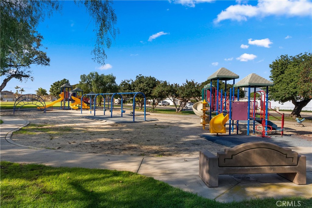 MLS #OC25264154 image #34