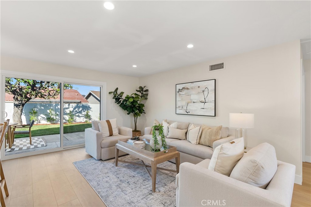 MLS #OC25264154 image #8