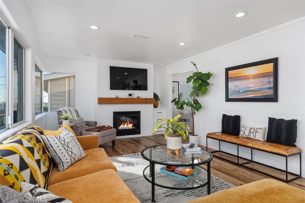 MLS #OC25264162 image #8