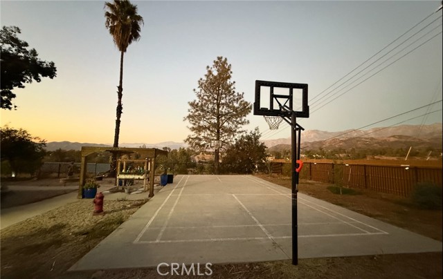 MLS #OC25264168 image #24