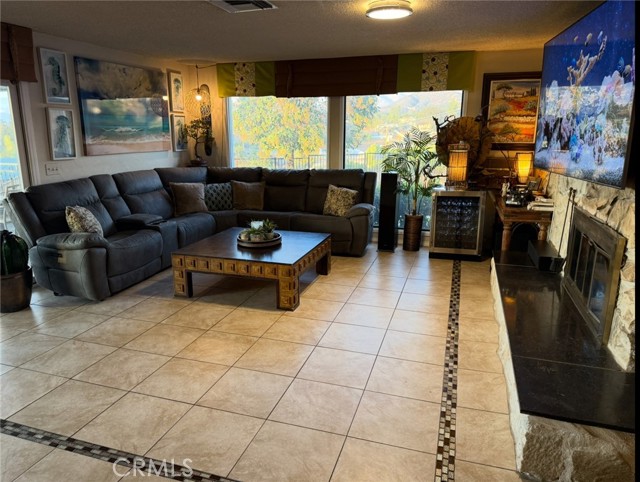 MLS #OC25264168 image #37