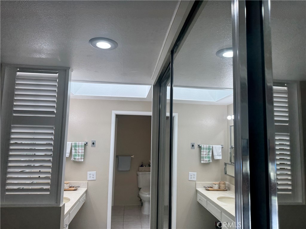 MLS #OC25203215 image #15