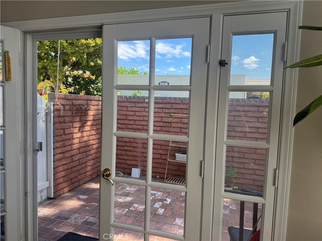 MLS #OC25203215 image #2