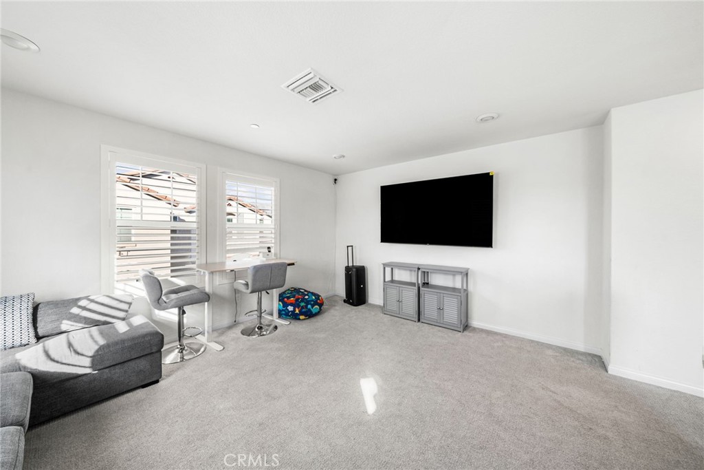 MLS #OC25264192 image #19