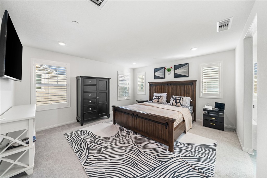 MLS #OC25264192 image #20