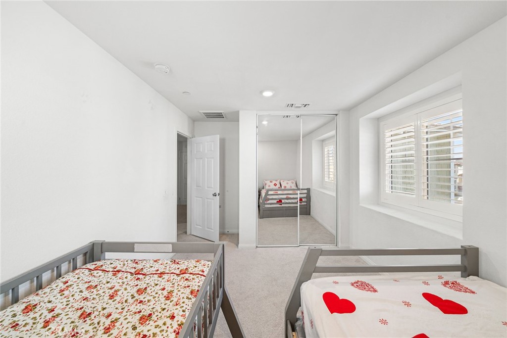 MLS #OC25264192 image #29