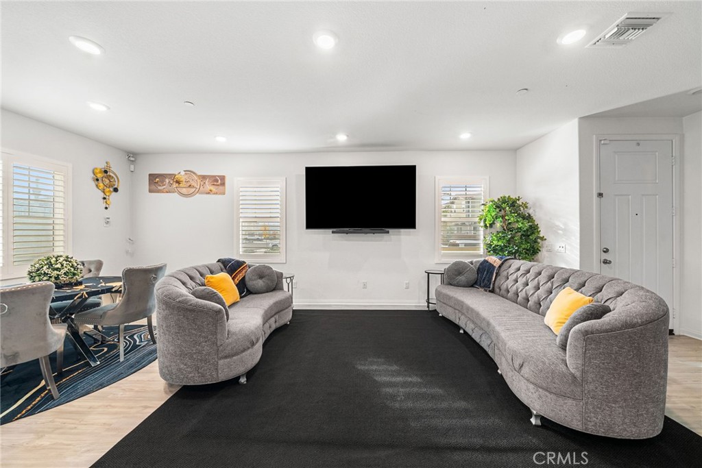 MLS #OC25264192 image #6