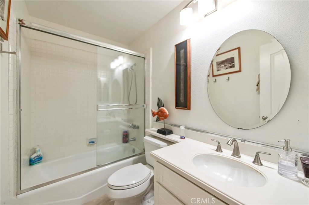 MLS #OC25264270 image #9