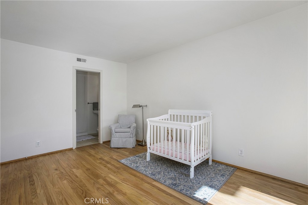 MLS #OC25264315 image #23