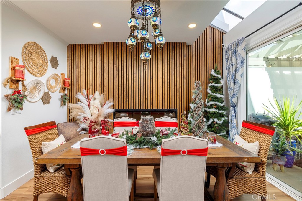 MLS #OC25264330 image #11